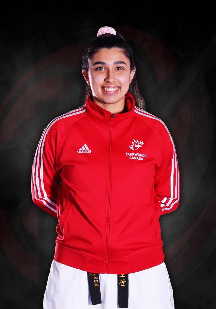 Sofie n voretx tkd 5z7 pose team canada 2